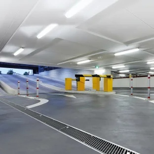 Parking
Decks